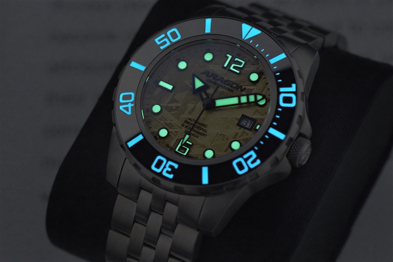 Aragon Divemaster Titanium Meteorite Swiss