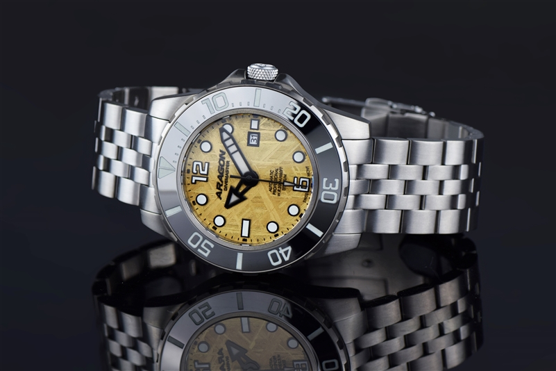 Aragon Divemaster Titanium Meteorite Swiss