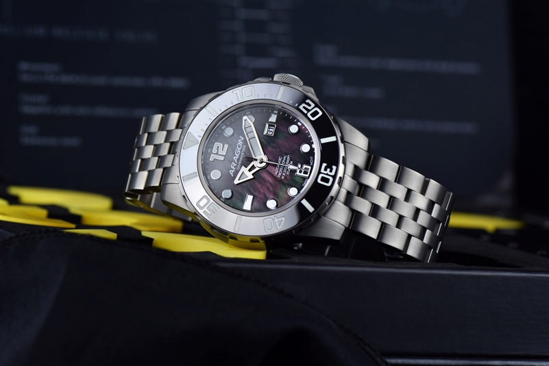 Aragon Divemaster Titanium MOP Swiss