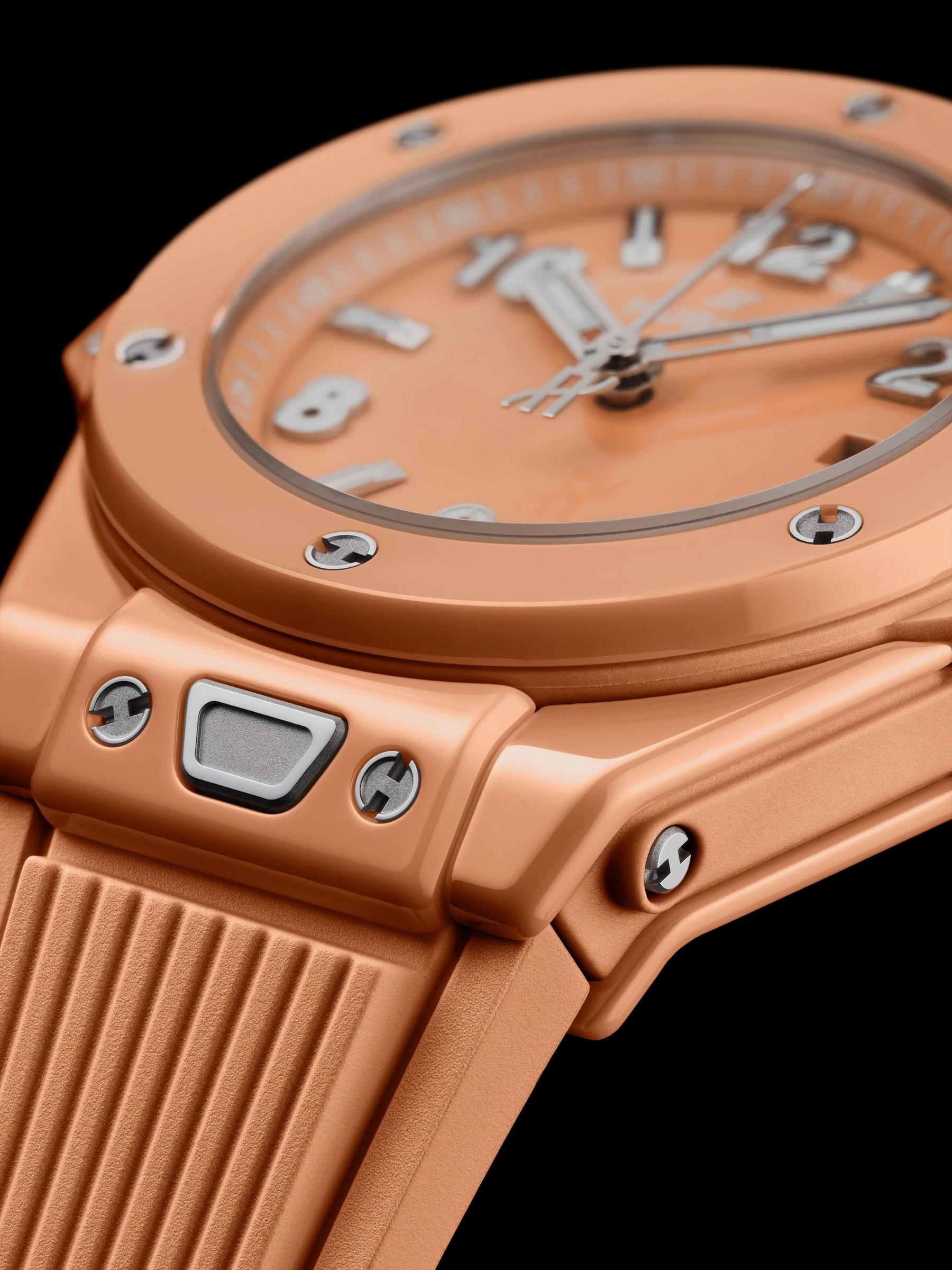 Hublot Big Bang Peach Ceramic 33mm