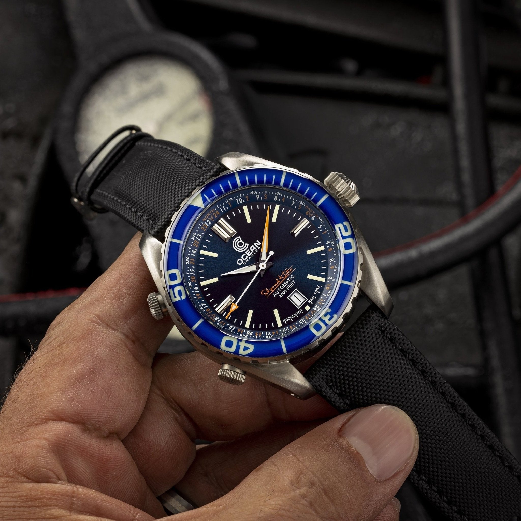 Ocean Crawler Ocean Navigator 45 - Blue Bezel