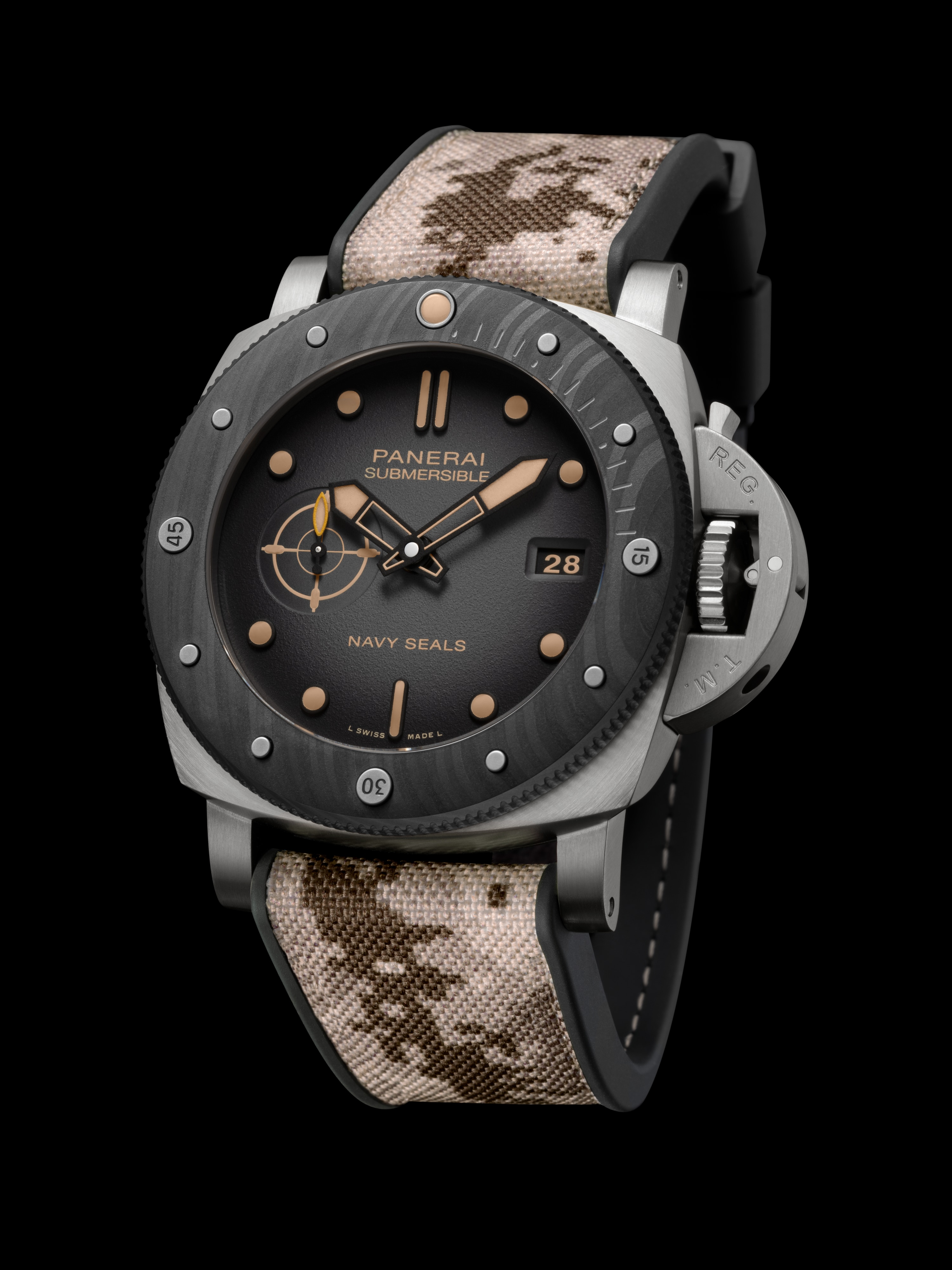 Panerai Submersible Navy SEALs Titanio 47mm