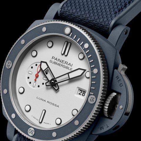 Panerai Submersible QuarantaQuattro Luna Rossa Ti-Ceramitech