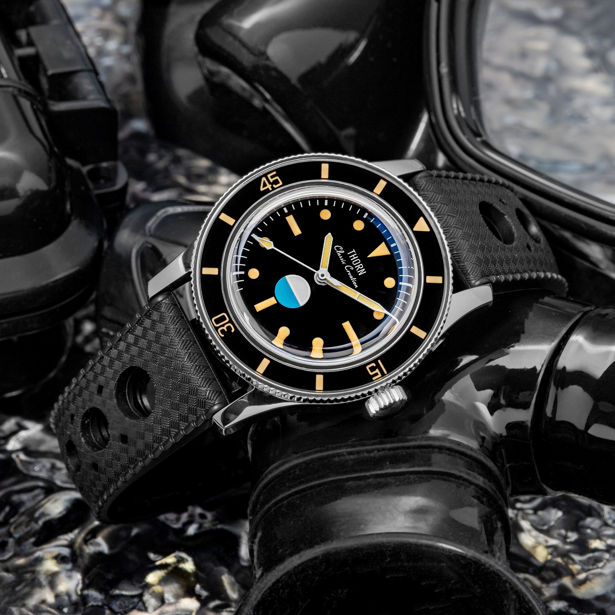 Thorn T007 38mm 50 Fathoms Smil-Spec Dive