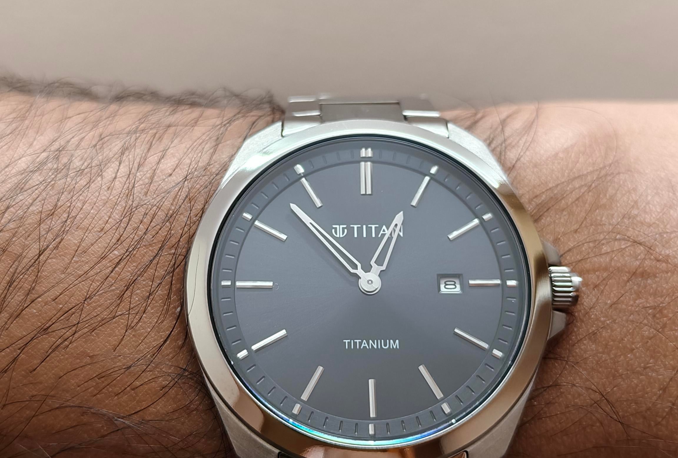 Titan Titanium Classique Slim (black dial)